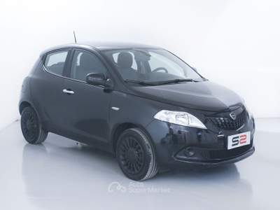 Lancia Ypsilon 1.0 FireFly 70cv Hybrid Silver Nero usata Feltre