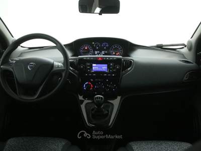 Lancia Ypsilon 1.0 FireFly 70cv Hybrid Silver Nero usata Feltre