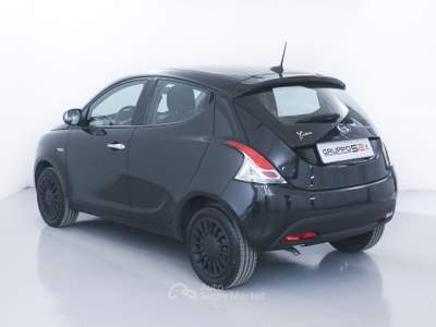 Lancia Ypsilon 1.0 FireFly 70cv Hybrid Silver Nero usata Feltre