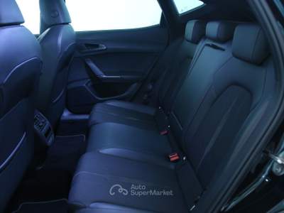 Cupra Formentor 1.4 E-HYBRID DSG Climatronic 3 zone/Kessy entry + GO/Connectivity Box /Vetri posteriori oscurati/Fari Full LED Nero usata Feltre