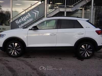 Volkswagen T-Roc 1.5 TSI ACT Goal ACC PDC LED CAR PLAY Bianco usata Serravalle