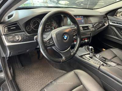 BMW Serie 5 530d Futura d Touring xdrive Business auto Nero usata Torino