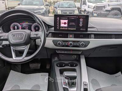 Audi A4 Avant TDI MHEV 2.0cc 136cv S-Tronic NAVIGATORE Grigio usata Roma