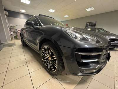 Porsche Macan Porsche Macan Turbo Unico Proprietario Grigio usata Crema
