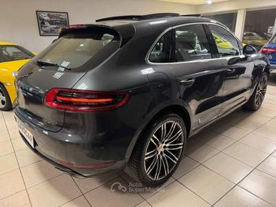 Porsche Macan Porsche Macan Turbo Unico Proprietario Grigio usata Crema