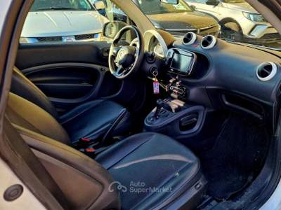Smart ForTwo piccola comoda ed efficace Bianco usata San Donato Milanese