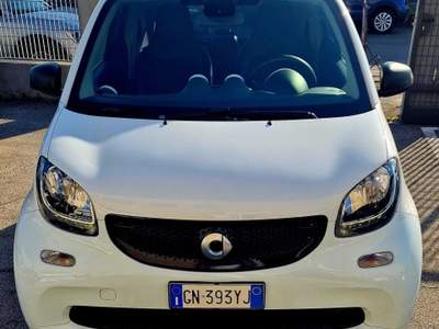 Smart ForTwo piccola comoda ed efficace Bianco usata San Donato Milanese
