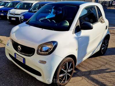 Smart ForTwo piccola comoda ed efficace Bianco usata San Donato Milanese