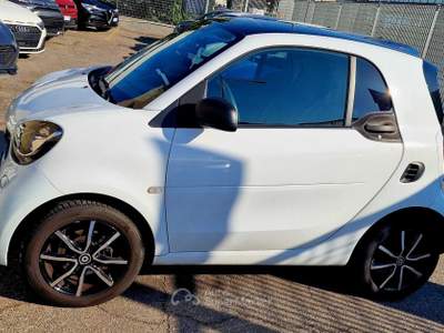 Smart ForTwo piccola comoda ed efficace Bianco usata San Donato Milanese
