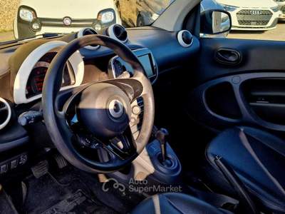 Smart ForTwo piccola comoda ed efficace Bianco usata San Donato Milanese