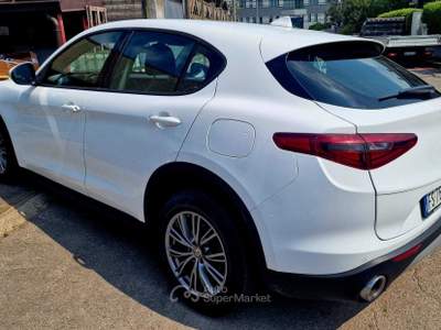 Alfa Romeo Stelvio OTTIMO COMPROMESSO PREZZO INTERESSANTE Bianco usata San Donato Milanese