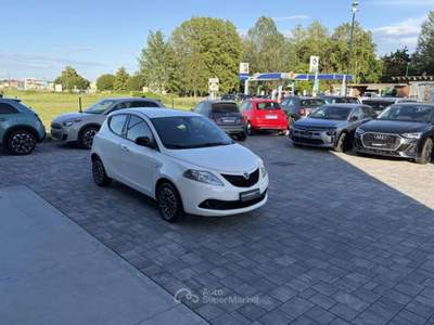 Lancia Ypsilon 1.2 GPL Ecochic Gold 5p ANCHE PER NEOPATENTATI Bianco usata Russi