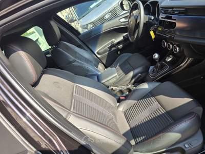 Alfa Romeo Giulietta Giulietta III 2010 1750 tbi Q.V 235cv Nero usata Torino