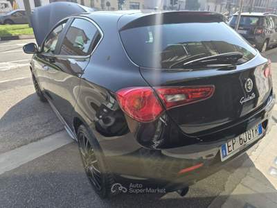 Alfa Romeo Giulietta Giulietta III 2010 1750 tbi Q.V 235cv Nero usata Torino