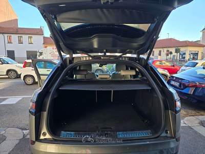 Land Rover Range Rover Velar Range Velar 3.0 V6 sd6 R-Dynamic SE 300cv auto Oro usata Torino