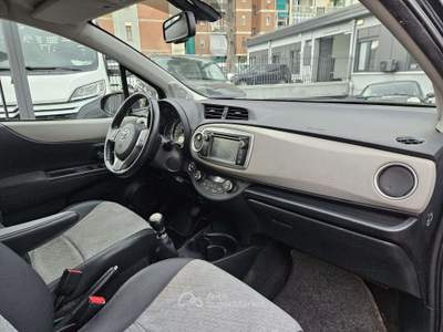 Toyota Yaris Yaris 5p 1.4 d-4d Lounge Lilla usata Torino