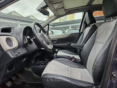 Toyota Yaris Yaris 5p 1.4 d-4d Lounge Lilla usata Torino