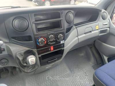 Iveco Daily 2.3 HPI PM-RG CABINATO CON CESTELLO TELESCOPICO 97CV Rosso usata Pisa