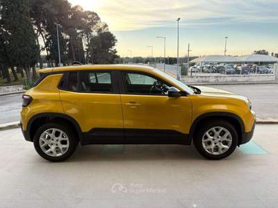 Jeep Avenger 1.2 Turbo 100 CV Altitude Giallo usata Carovigno