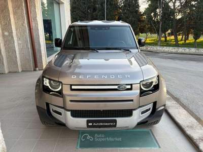 Land Rover Defender 110 3.0D I6 200 CV AWD Auto SE 7 POSTI Marrone usata Carovigno