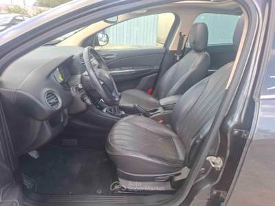 Lancia Delta - 2014 PLATINO TETTO APRIBILE Grigio usata ANDRIA