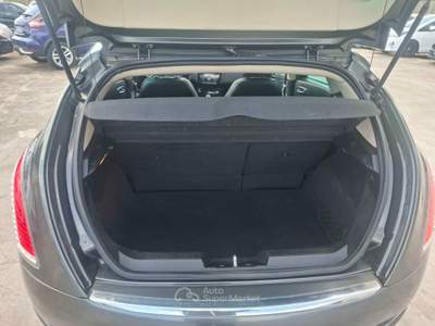 Lancia Delta - 2014 PLATINO TETTO APRIBILE Grigio usata ANDRIA