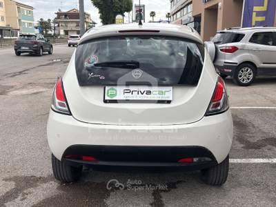 Lancia Ypsilon LANCIA Ypsilon 0.9 TwinAir 85 CV 5 porte Metano Ecochic Elefantino Bianco usata San Benedetto del Tronto