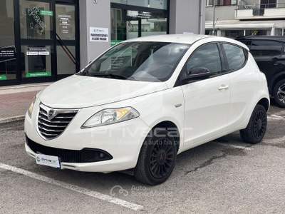 Lancia Ypsilon LANCIA Ypsilon 0.9 TwinAir 85 CV 5 porte Metano Ecochic Elefantino Bianco usata San Benedetto del Tronto
