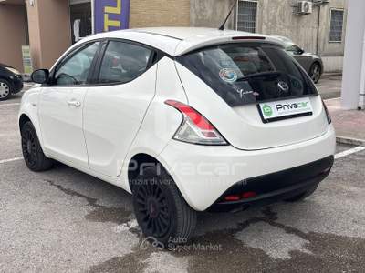 Lancia Ypsilon LANCIA Ypsilon 0.9 TwinAir 85 CV 5 porte Metano Ecochic Elefantino Bianco usata San Benedetto del Tronto