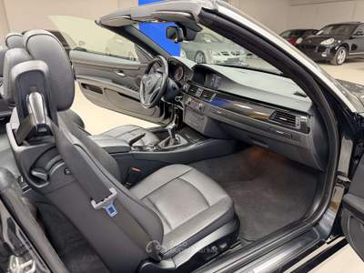 BMW Serie 3 320i 320 i 170 CV CABRIOLET**MANUALE**BOOK SERVICE**FULL OPTIONAL*MERAVIGLIOSA* Nero usata Ciserano