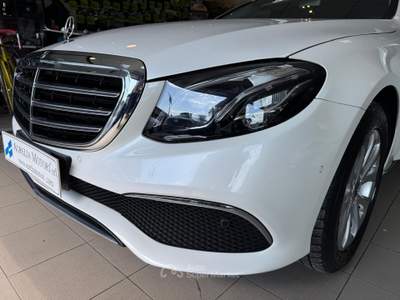 Mercedes-Benz Classe E E 220 d S.W. Auto Exclusive SOLI 56.000 KM REALI PERFETTA PARI AL NUOVO!!!! Bianco usata Viareggio