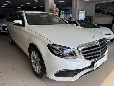 Mercedes-Benz Classe E E 220 d S.W. Auto Exclusive SOLI 56.000 KM REALI PERFETTA PARI AL NUOVO!!!! Bianco usata Viareggio