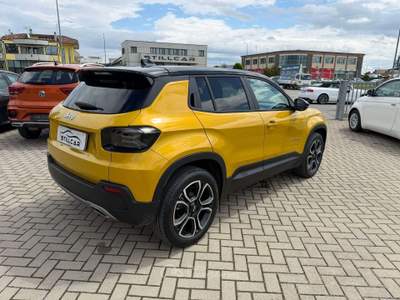 Jeep Avenger Avenger 1.2 turbo Summit fwd 100cv Oro usata Savignano sul Rubicone