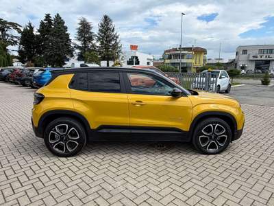 Jeep Avenger Avenger 1.2 turbo Summit fwd 100cv Oro usata Savignano sul Rubicone