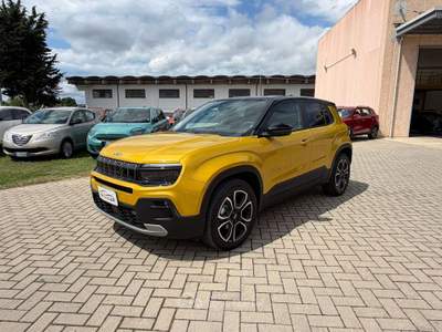 Jeep Avenger Avenger 1.2 turbo Summit fwd 100cv Oro usata Savignano sul Rubicone