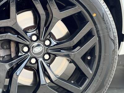 Land Rover Range Rover Evoque 2.0d i4 mhev R-DYNAMIC SE awd 150cv AUTOCARRO Bianco usata Pomigliano d'Arco