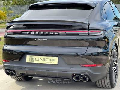 Porsche Cayenne Coupé 3.0 354cv TIPTRONIC MY24 ITALIANA IVA ESP Nero usata Pomigliano d'Arco