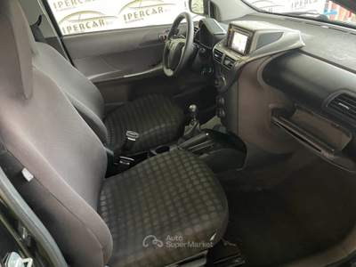 Toyota iQ 1.4 DIESEL Sol Nero usata Acerra