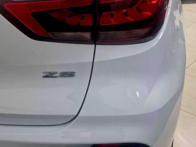 MG ZS LUXURY AUTOMATICA Bianco usata San Donato Milanese