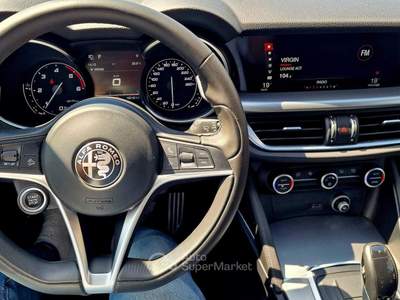 Alfa Romeo Stelvio POCHI CHILOMETRI AL GIUSTO COMPROMESSO Nero usata San Donato Milanese
