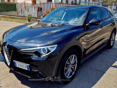 Alfa Romeo Stelvio POCHI CHILOMETRI AL GIUSTO COMPROMESSO Nero usata San Donato Milanese