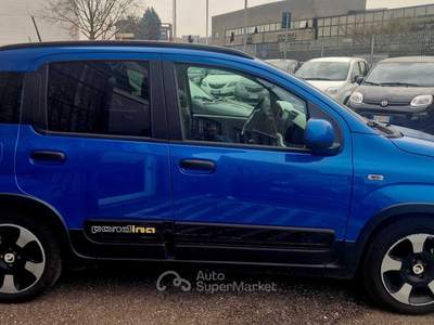 Fiat Panda LA CROSS PICCOLA MA GENEROSA Blu/Azzurro usata San Donato Milanese