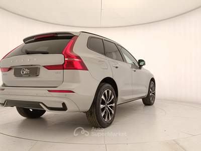 Volvo XC60 Xc60 2.0 b4 plus dark auto Argento usata Rivoli