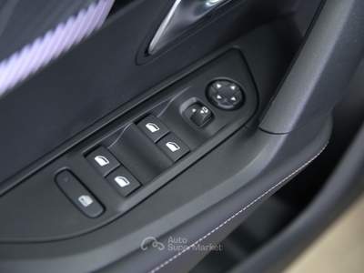 Peugeot 2008  1.2 puretech allure s&s 100cv Grigio usata Firenze