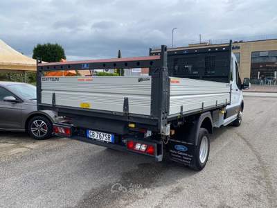 Ford Transit 350 2.0 TDCi MHEV Cas. trilat. dop cabina 7 posti Bianco usata Sinalunga