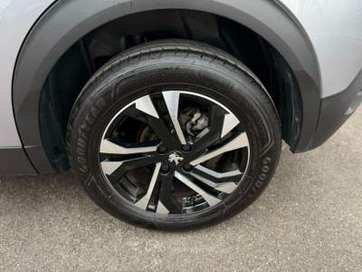 Peugeot 2008 S&S EAT8 Allure Pack Grigio usata Gravina in Puglia
