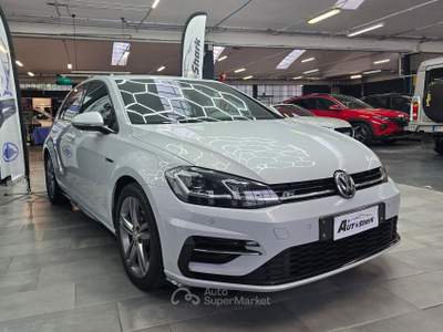 Volkswagen Golf VOLKSWAGEN GOLF R-Line 1.6 TDI 116 CV 5p. SPORT Bianco usata Torino
