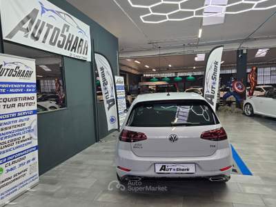 Volkswagen Golf VOLKSWAGEN GOLF R-Line 1.6 TDI 116 CV 5p. SPORT Bianco usata Torino
