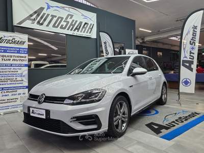Volkswagen Golf VOLKSWAGEN GOLF R-Line 1.6 TDI 116 CV 5p. SPORT Bianco usata Torino