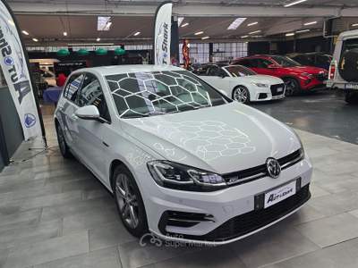 Volkswagen Golf VOLKSWAGEN GOLF R-Line 1.6 TDI 116 CV 5p. SPORT Bianco usata Torino